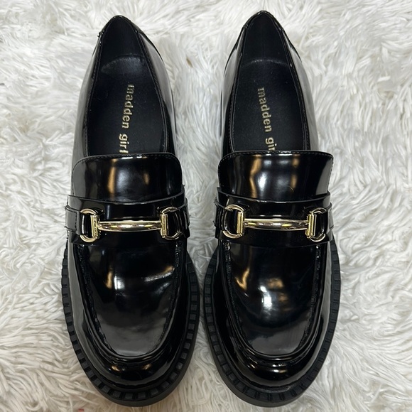 Madden Ambrosee Girl Black Loafers with Gold Accents - Picture 1 of 10